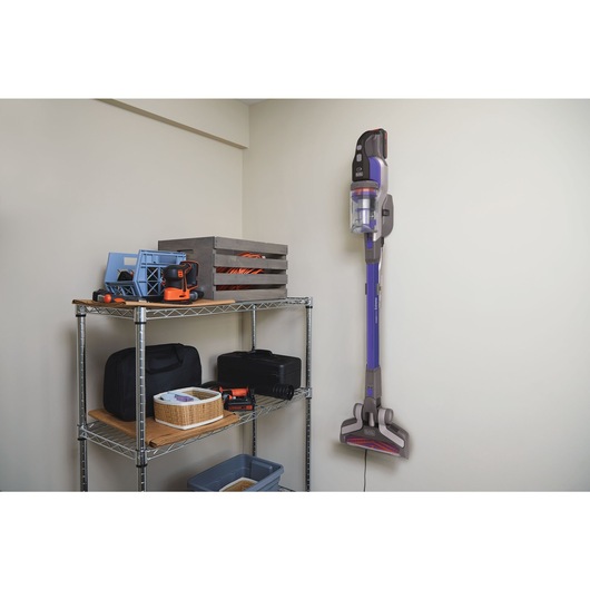 Self standing feature of Power Series extreme pet cordless stick vacuum cleaner.