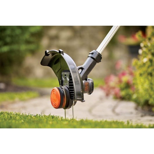 Guard feature of 30 volt max lithium string trimmer.